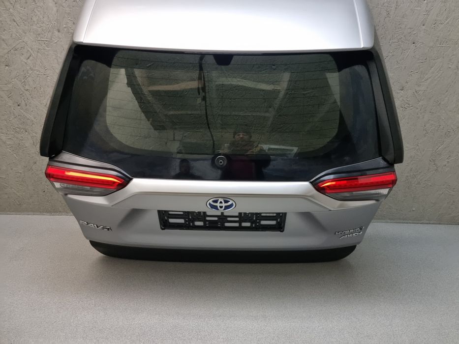 Кришка багажника ляда 1d6 Toyota Rav4 розборка 2019 2020 2021 2022