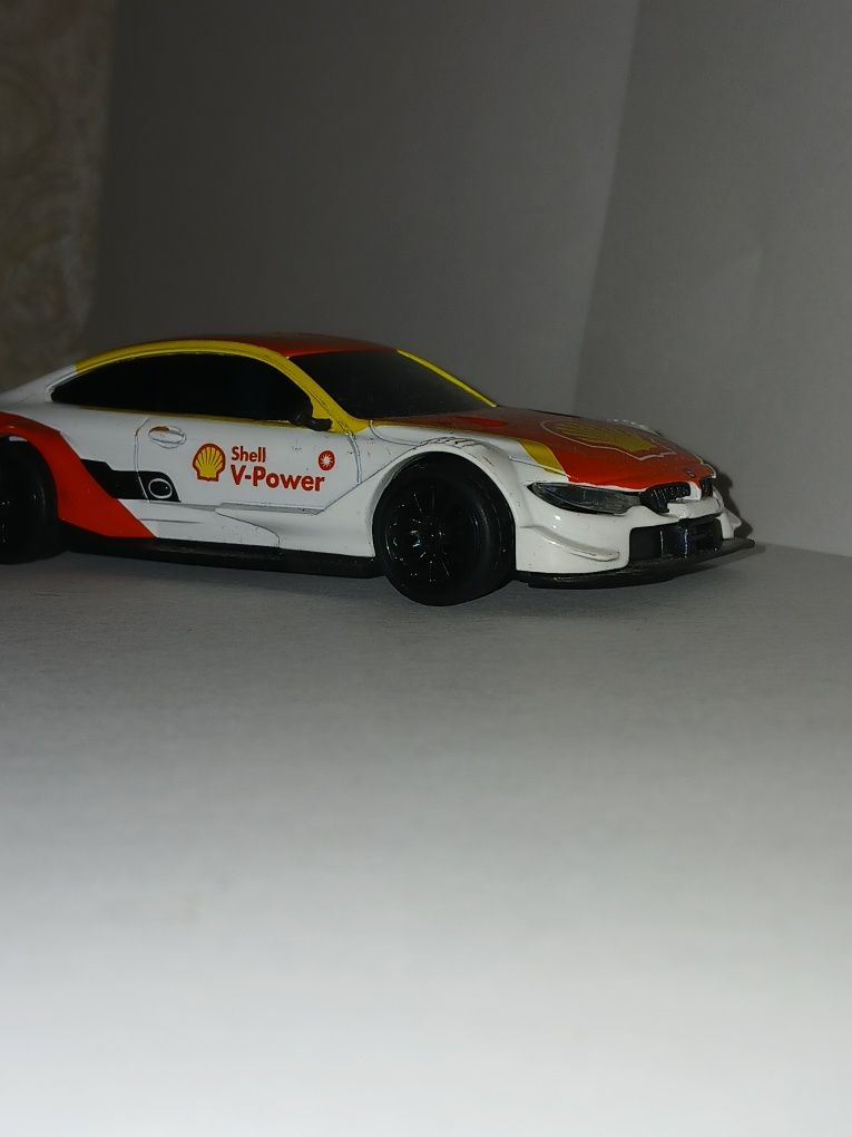 Auto stacja paliw Shell V-Pover