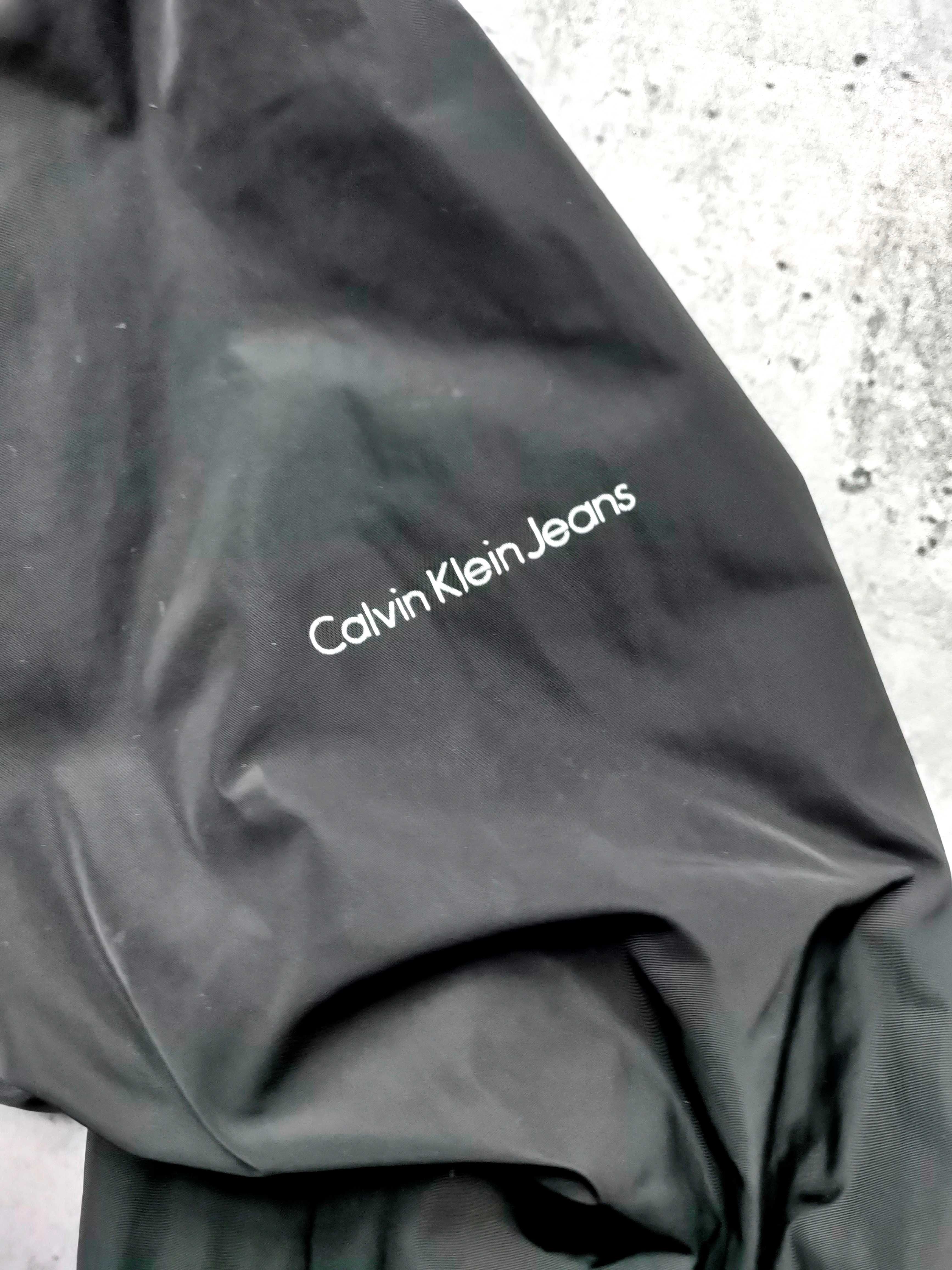 Calvin Klein kurtka wiatrówka  z kapturem L