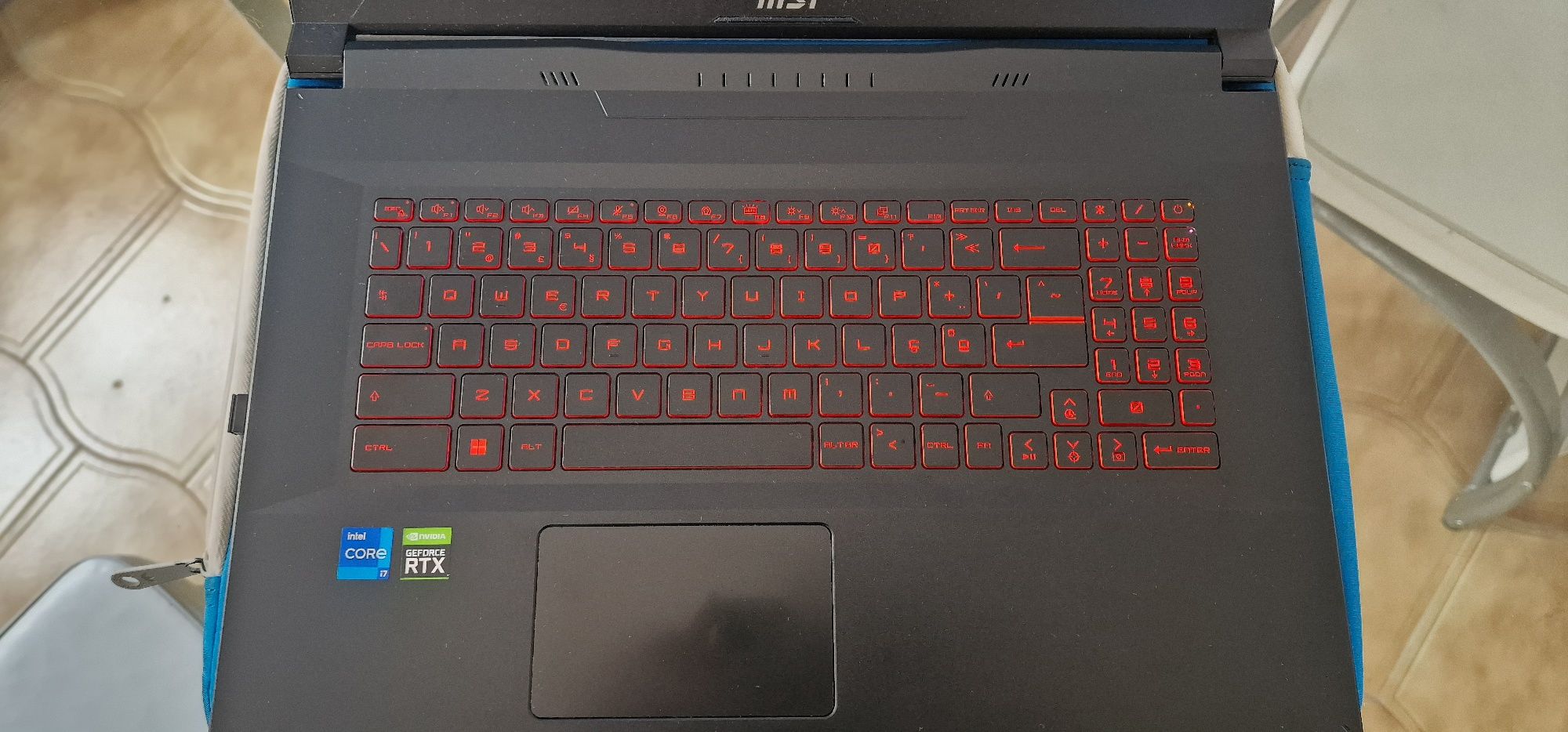 Portátil Gaming MSI Katana GF66 12UGS  i7-12700H RTX3070TI