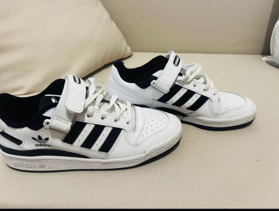 Tenis Adidas com pouco uso