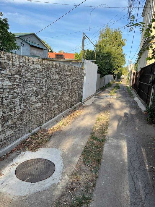 Продам ділянку 10 соток на 13 Фонтана.