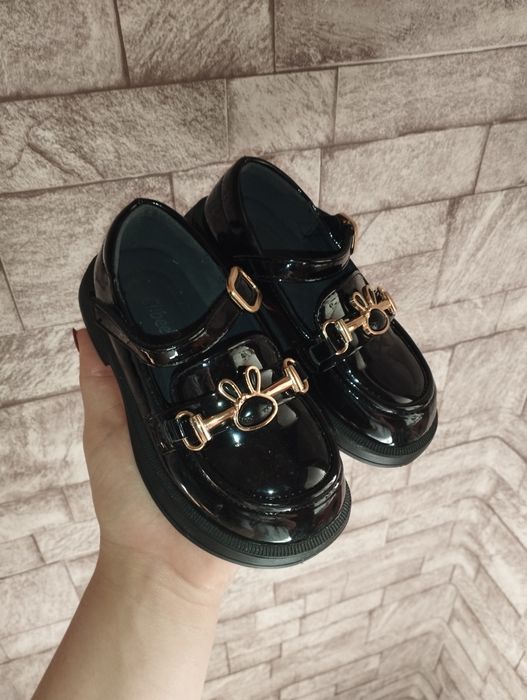 Продам лофери лак