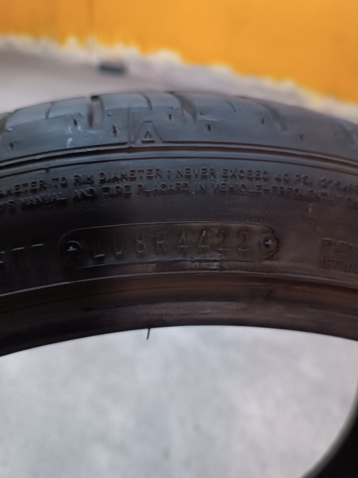 1 pneu semi novo 225/40 R18 Falken