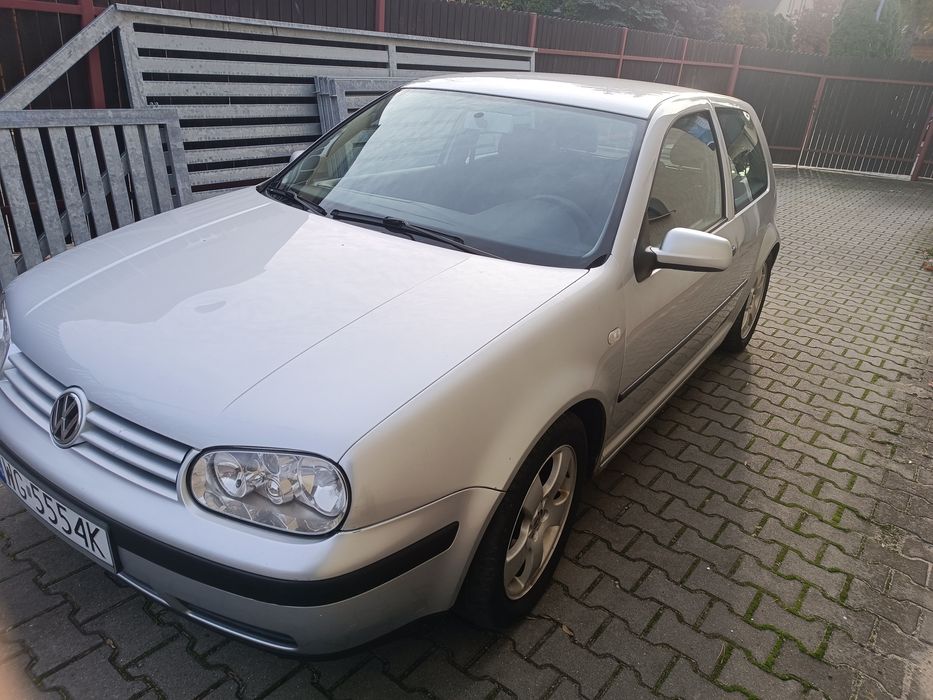 Golf IV 1,6 2001r. Po remoncie. Niski przebieg