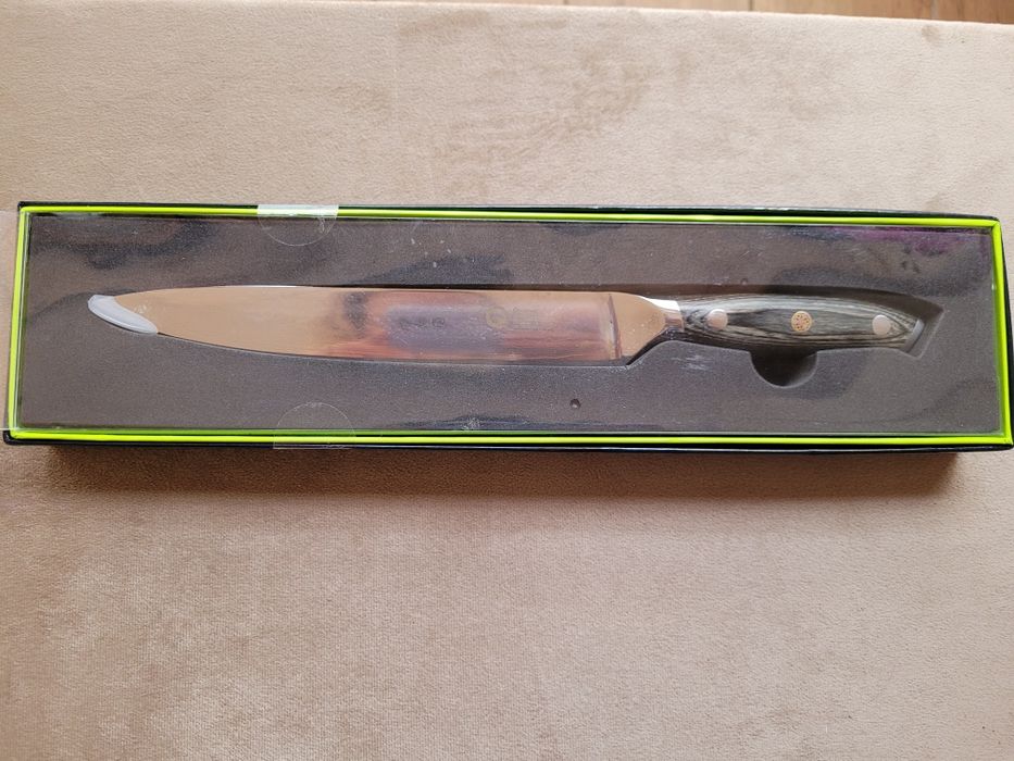 Nóż Kuchenny Quantum Carver 20cm