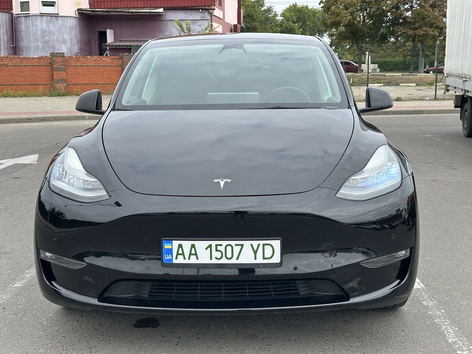 Продам Tesla model Y