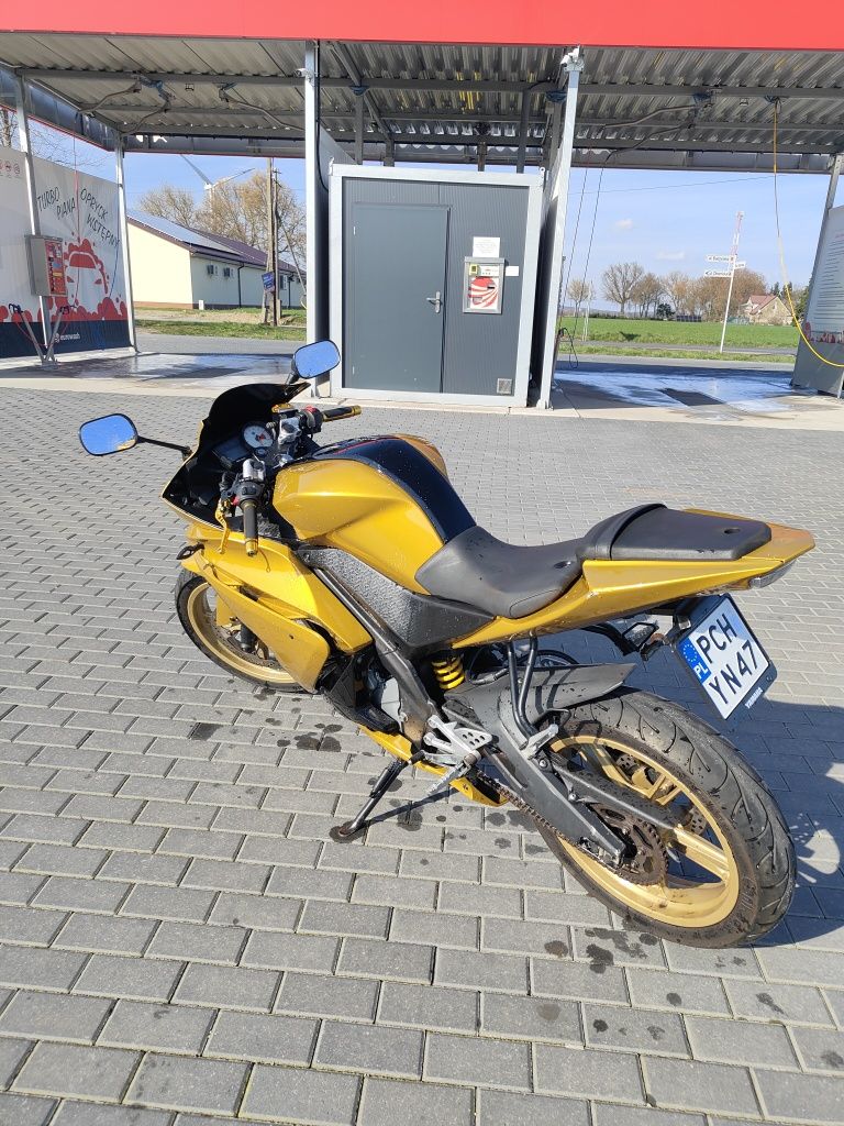 Yamaha YZF R125 [Na dotarciu]