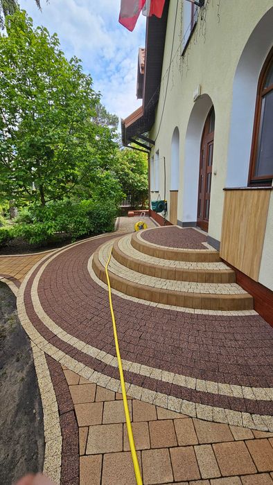 Mycie kostki brukowej, elewacji.