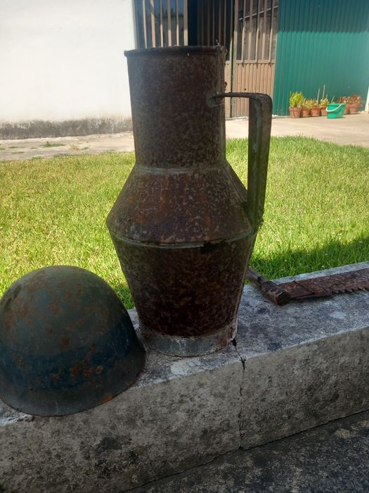 Antiguidades  militares entre outras