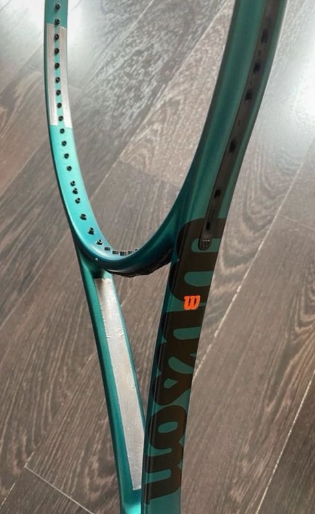 Wilson blade V9 pro stock