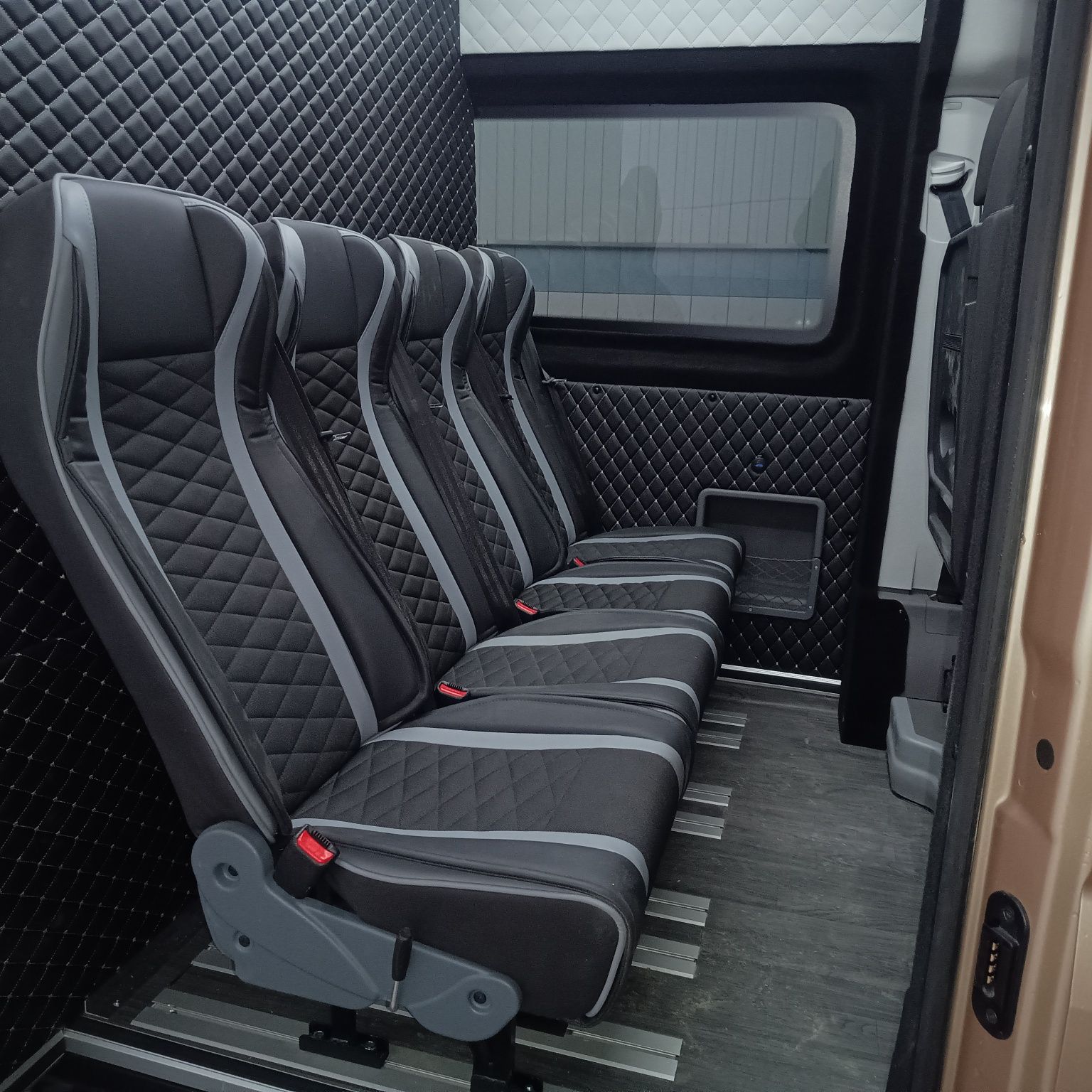 Zabudowa busa busów Iveco  Master jumper crafter sprinter Transit Man