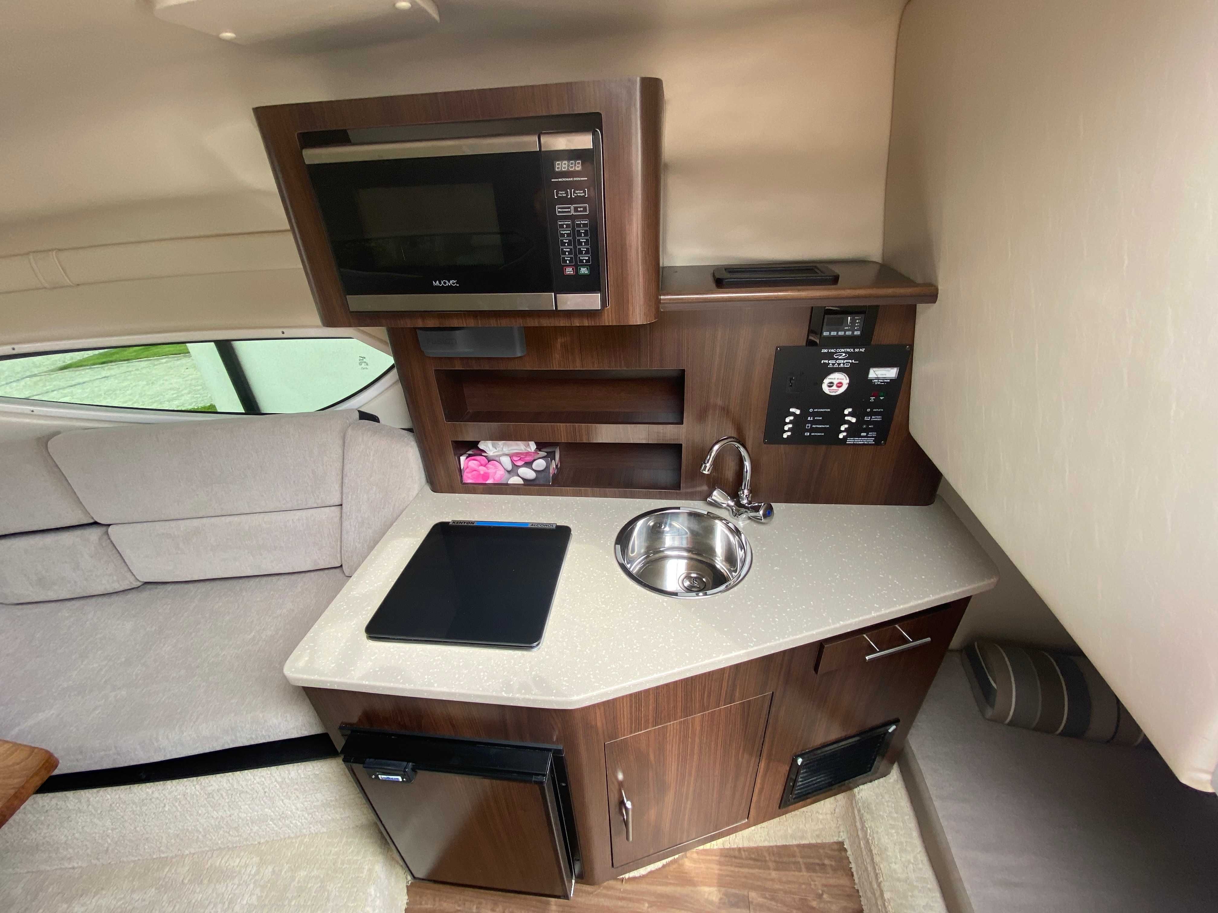 Regal 26 Express 2016r+przyczepa (sea ray cobalt bayliner monterey)