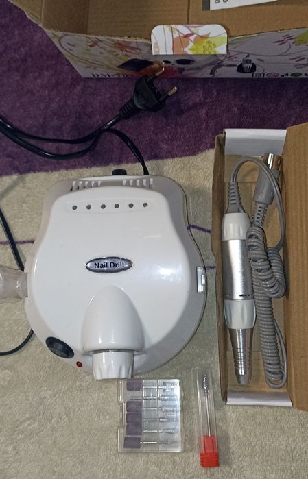 Набор для маникюра и наращивания срочно