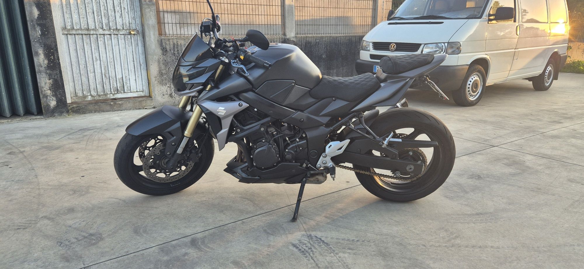 Suzuki gsr 750 de 2015