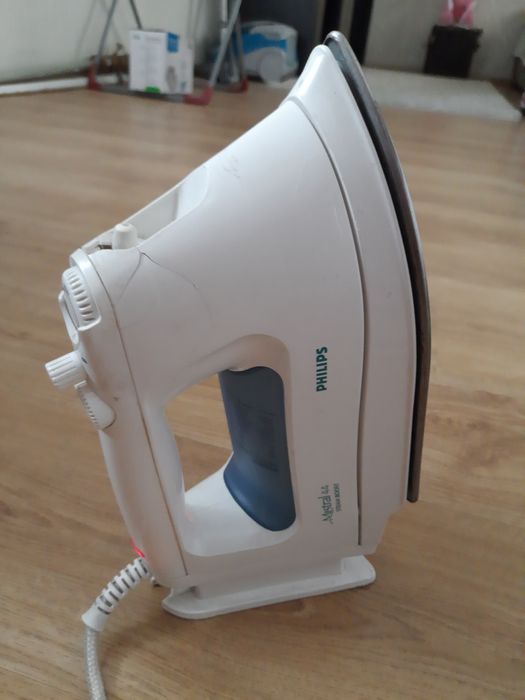 Утюг Philips в робочому станi