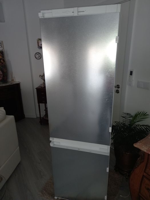 Frigorífico Bosch Série 2 combinado integravel 177.2x54.1 cm