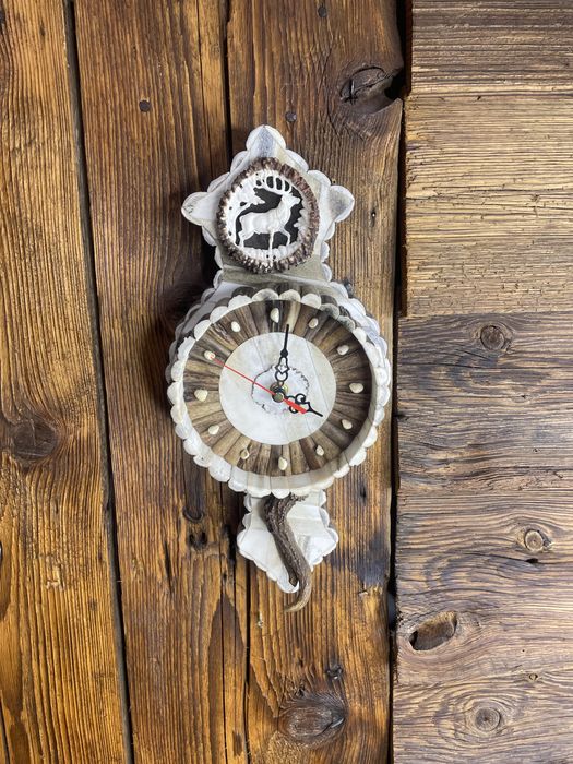 Zegar z poroża rze rzeźba w porożu jeleń łoś wyrób z poroża P356