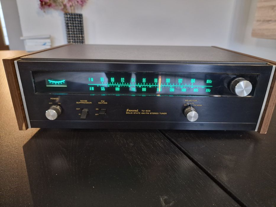 Tuner Sansui TU-505 odbiornik radiowy