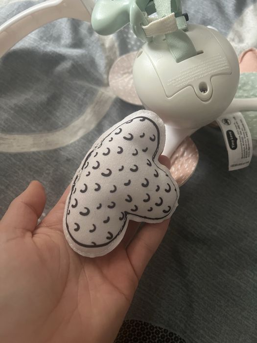 Продам мобіль Tiny Love в хорошому стані