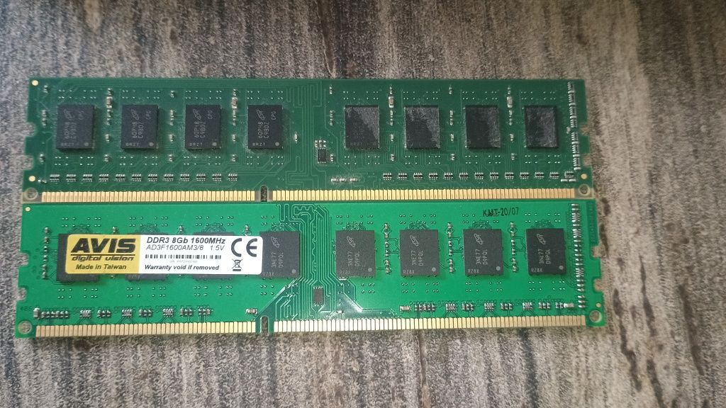 Оперативна пам'ять DDR-3 16Gb 1600 MHz
