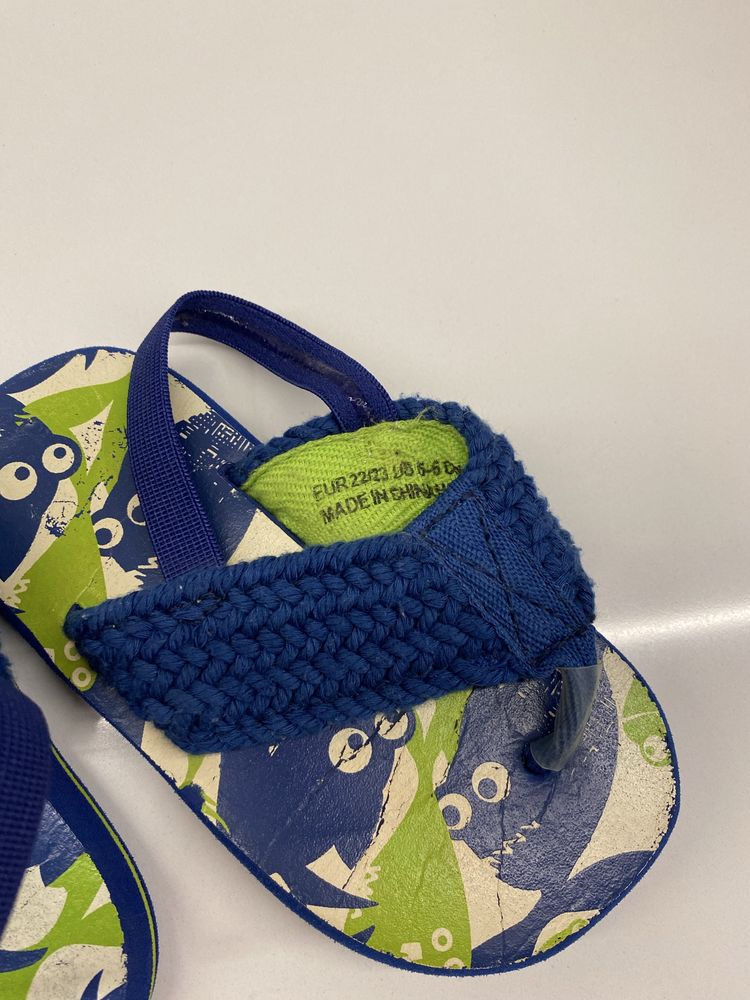 Kapelusz i klapki h&m roz 98/104