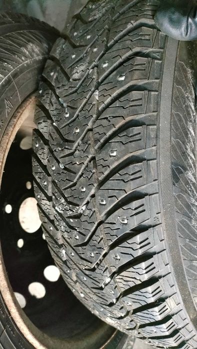 Felgi wraz z oponami 195/65R15 95T IG65 - 4 sztuki