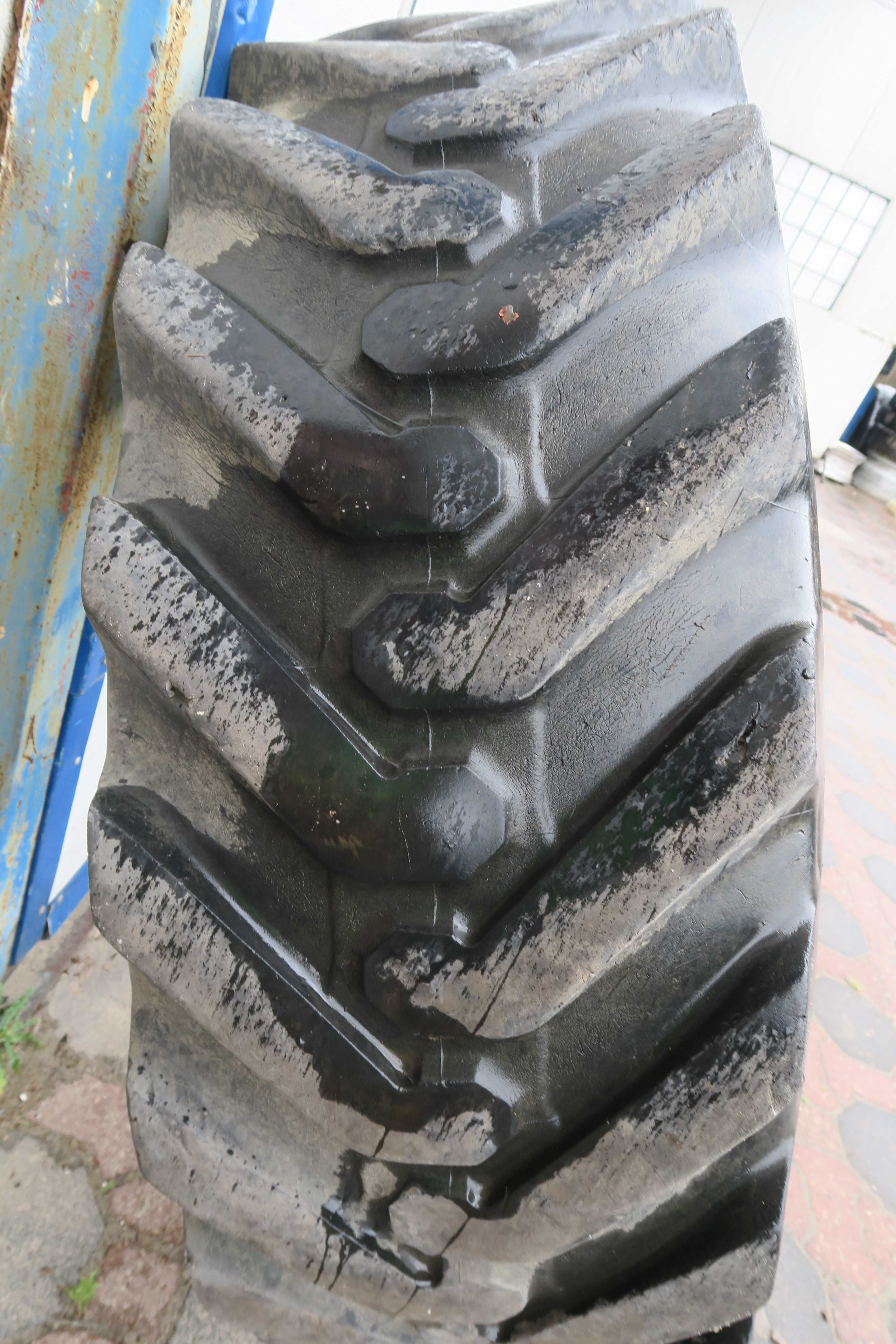 420/80-30 (16.9-30) | Michelin Power CL /DOT 4019/ 11 mm / NA DĘTKE