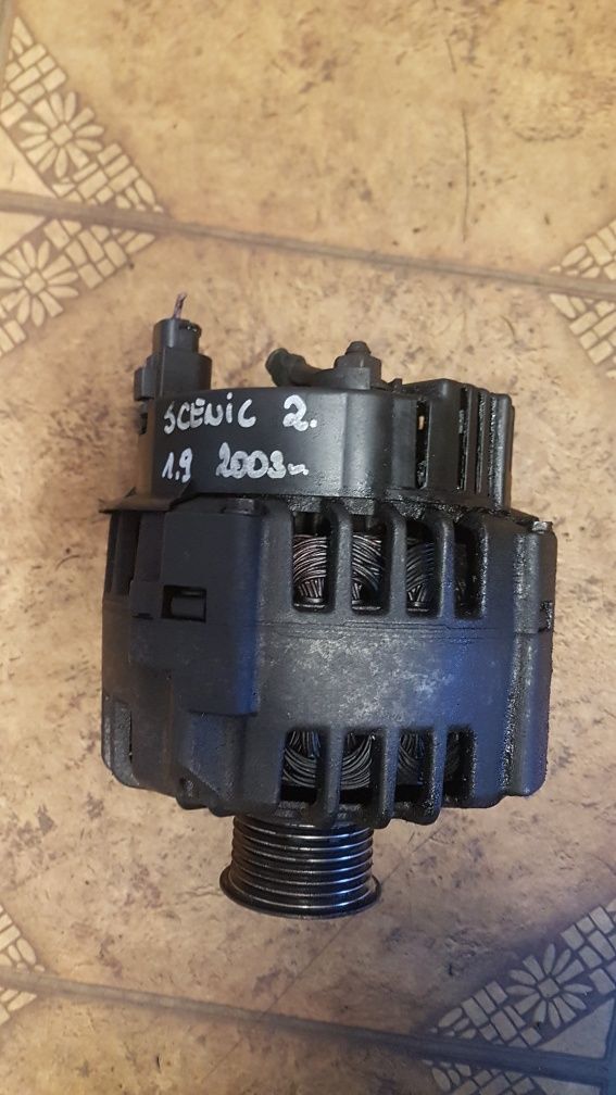 Alternator Renault Scenic II 1.9  2542  817B  Valeo