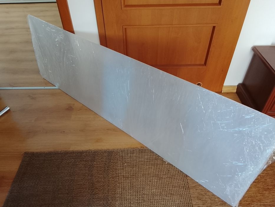 Płyta plexi 117x56x0,4 cm