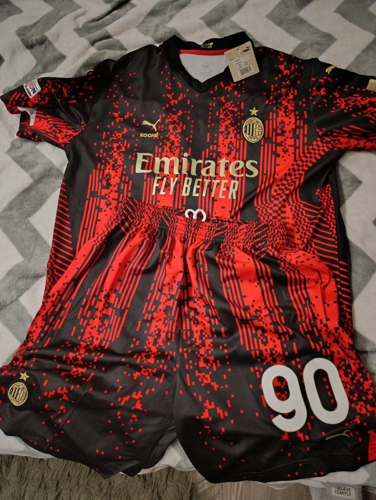Набор формы AC Milan