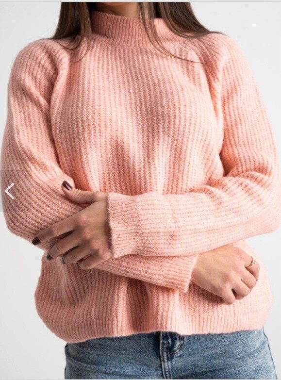 Ніжний, тепленький молодіжний светр. Туреччина