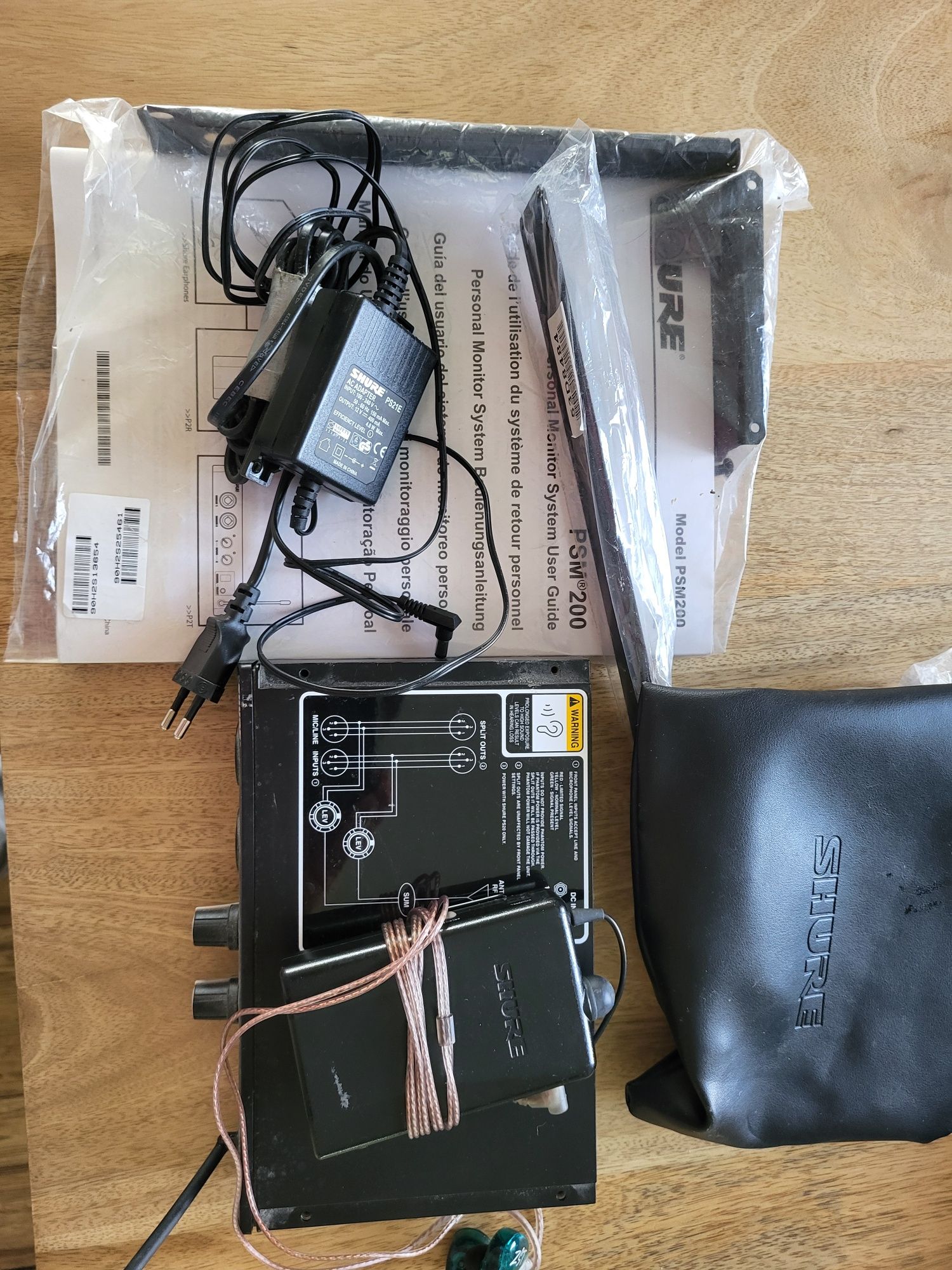 Shure PSM 200, system monitoringu dousznego