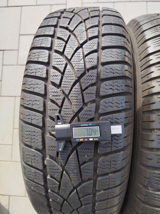 Opony zimowe 215/60 r17 C  2022 r. Dunlop wzmacniana