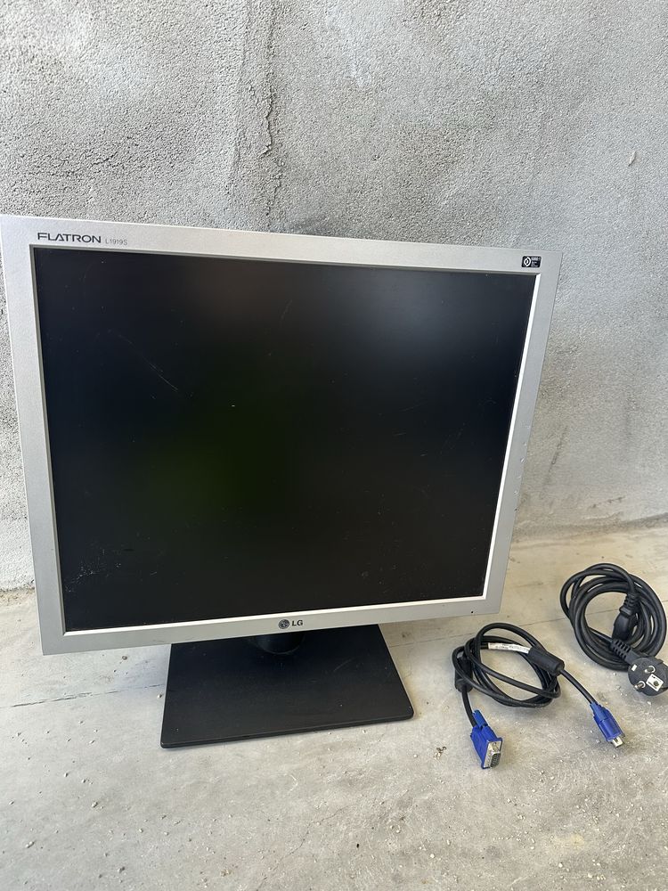 Monitor LG 1919S Flatron