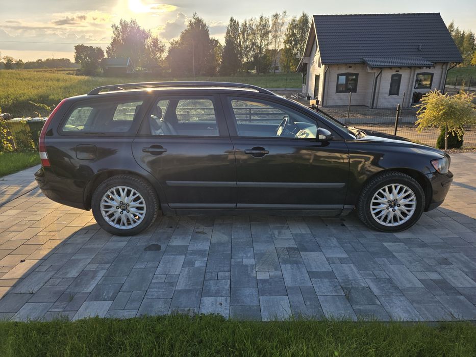 Volvo v50 2.0d 2005 rok