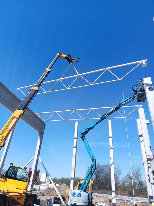 Wynajem podestu ruchomego ( zwyżka)