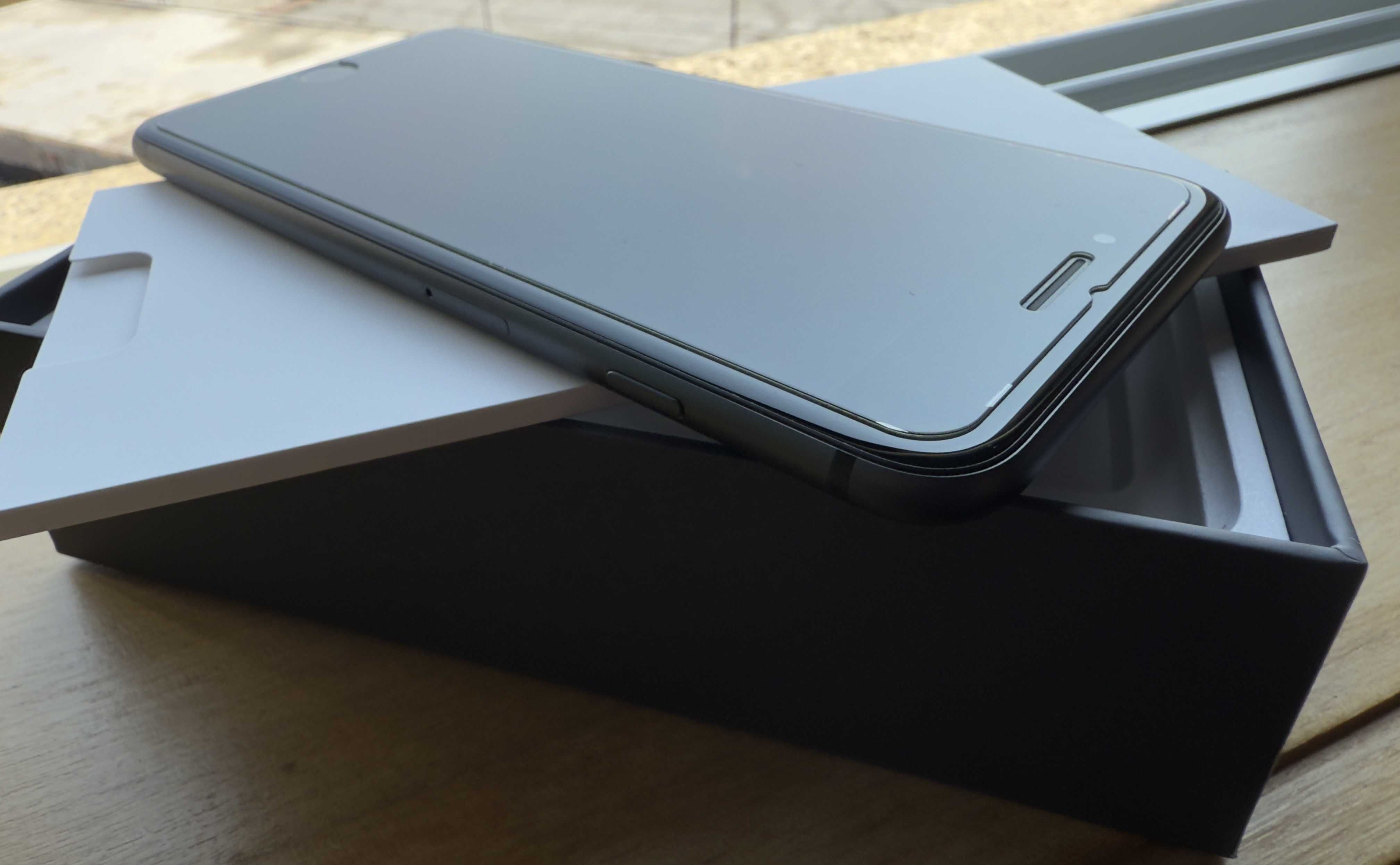 iPhone 8 Plus | 64GB | Preto | Bateria a 87% | COMO NOVO