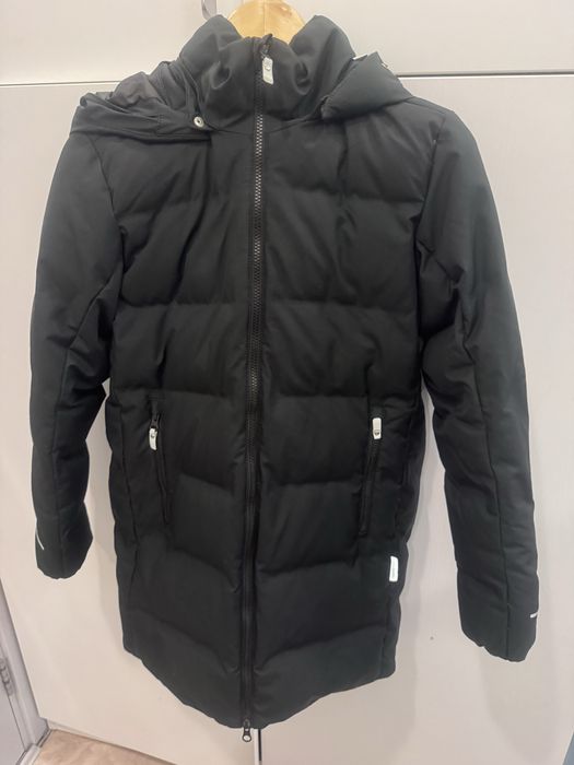 Пуховик на дівчинку