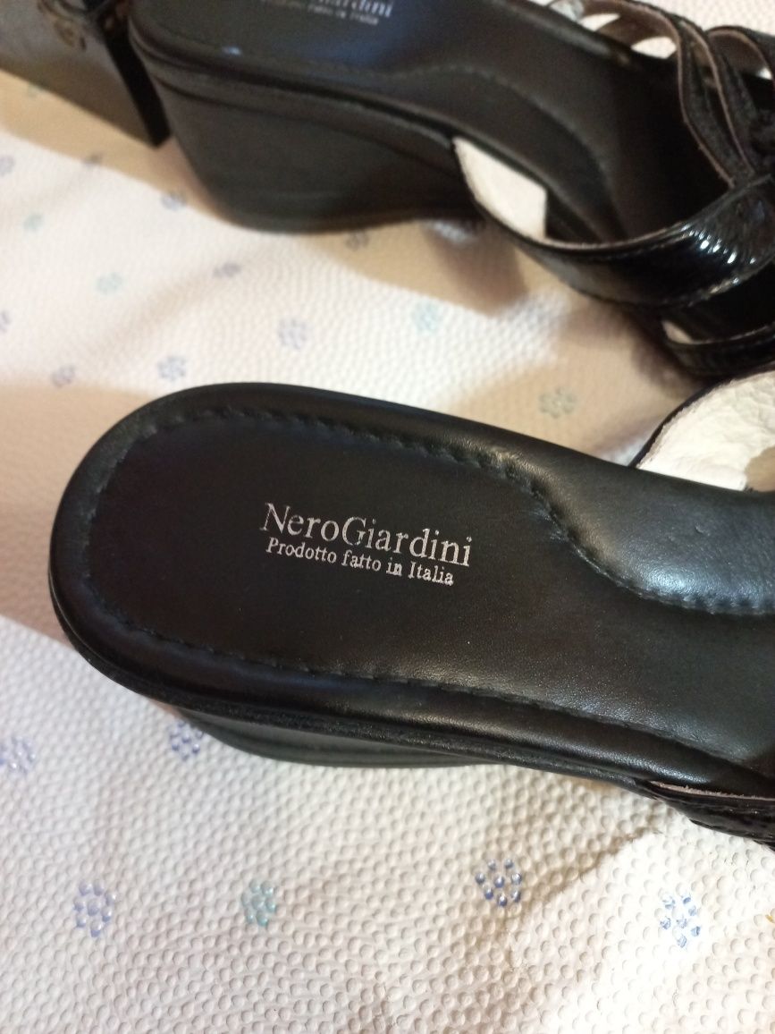Италия nero giardini шльопанцы босоножки босоніжки  шлепки сандалии