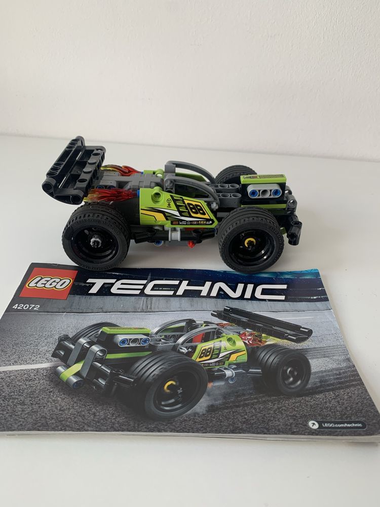 LEGO Technic Żółta wyścigówka 42072 samojeżdżąca