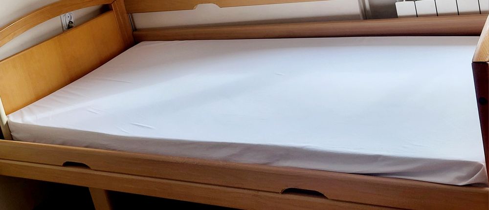 Materac na łóżko rehabilitacyjne 90x200 cm.