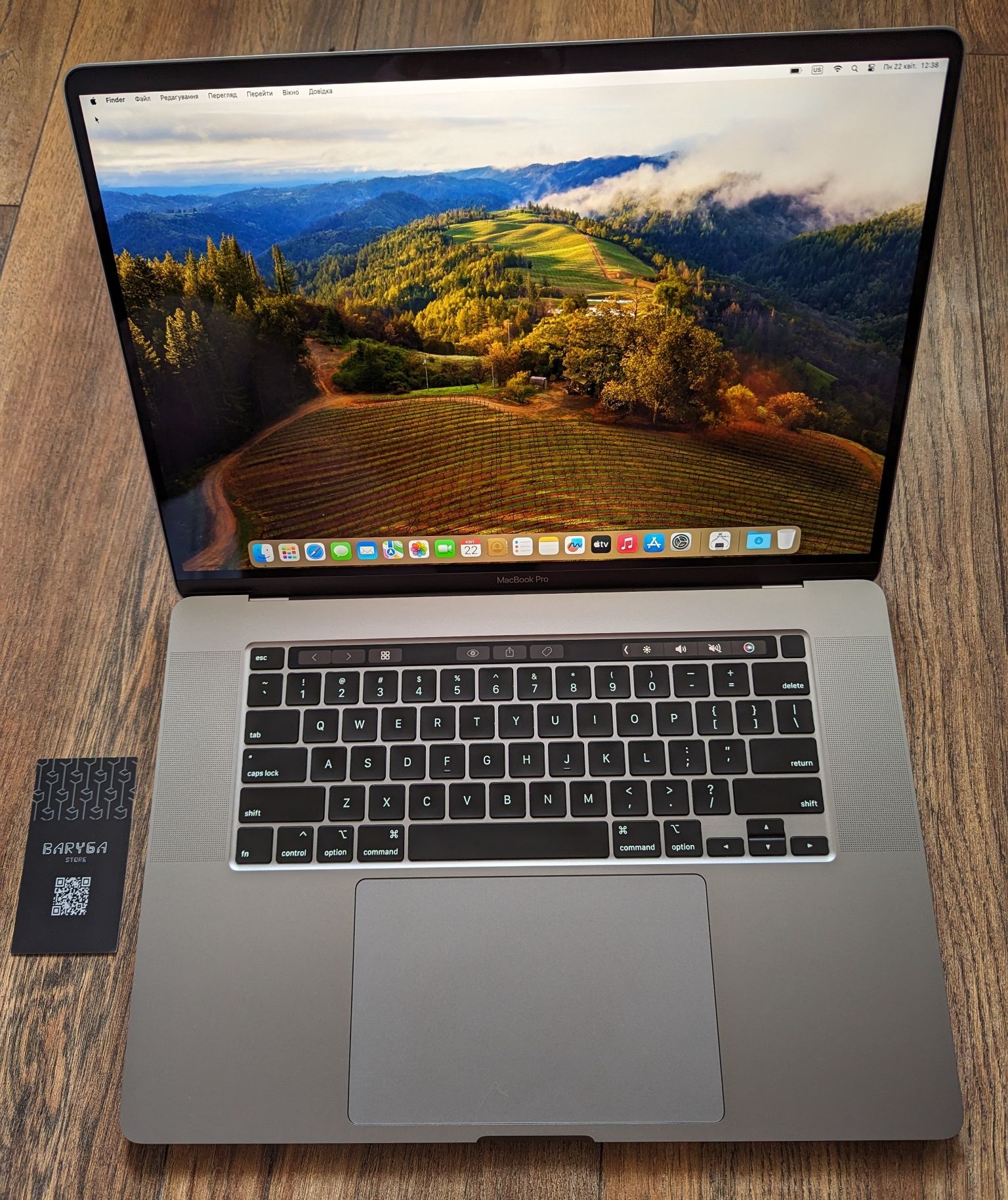 MacBook Pro 16 2019 16/512gb i7-9750H Radeon Pro 5300m 4gb 32 цикли