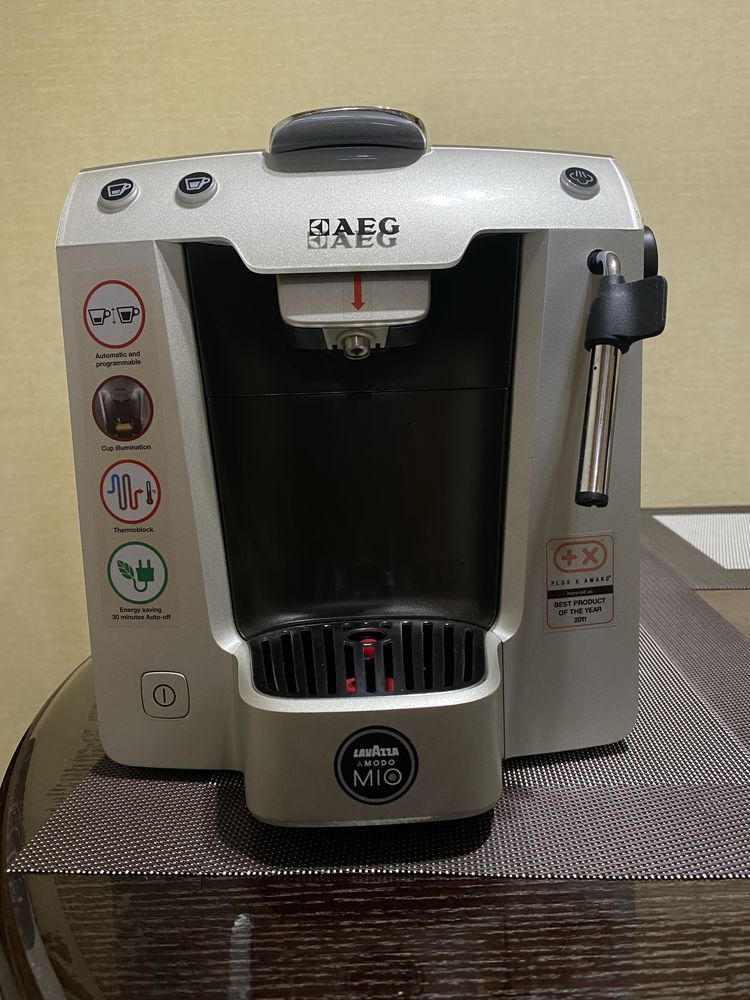 Кавомашина AEG Favola Plus