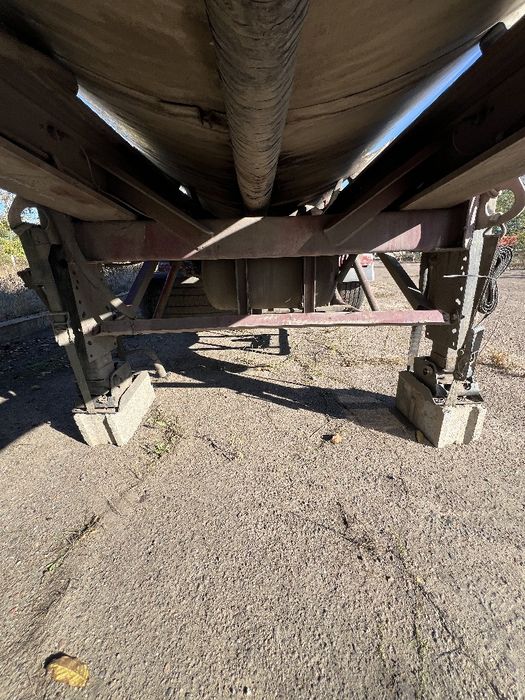 Продам Цистерну напівпричіп Menci