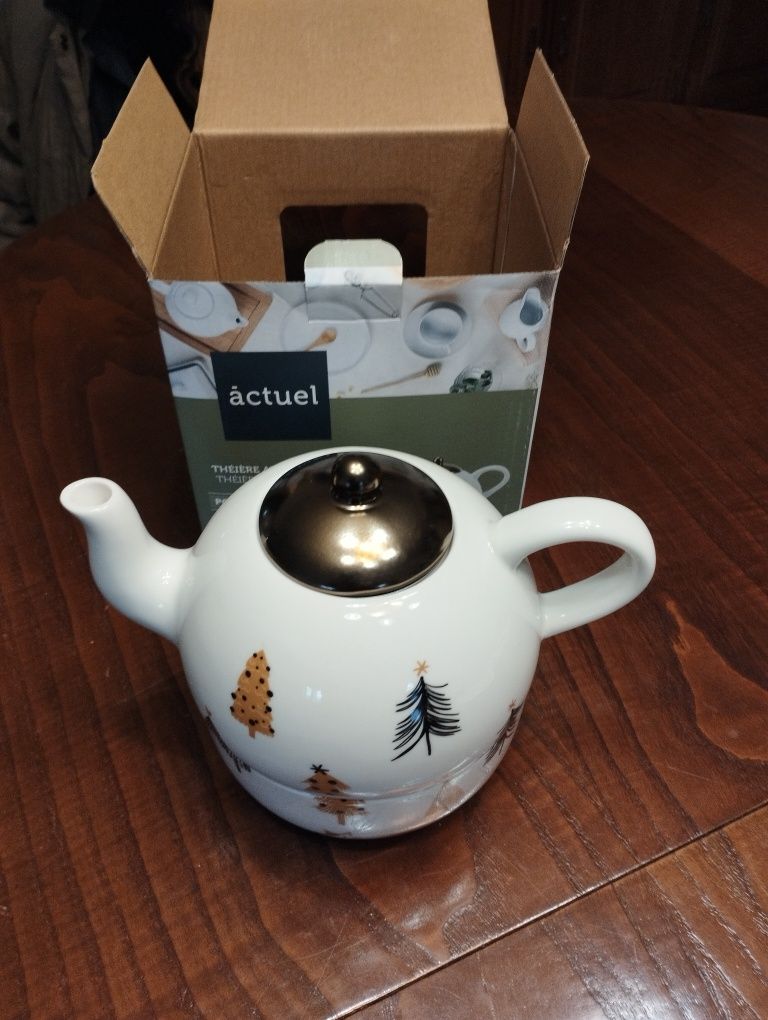 Bule de chá em porcelana novo