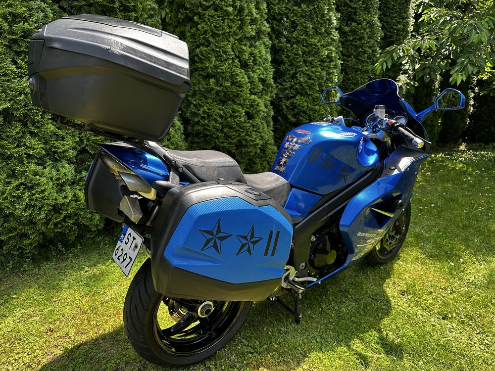 Triumph Sprint 1050 ST - ABS
