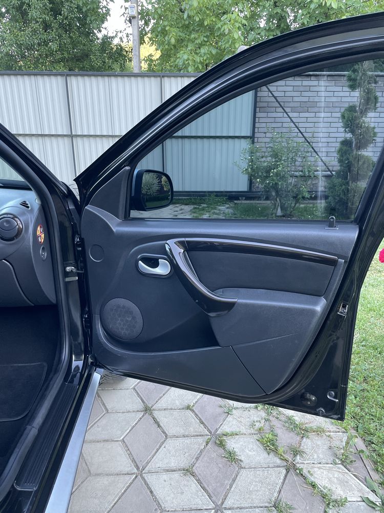 Продам Dacia Duster 1,5 dci 2010рік