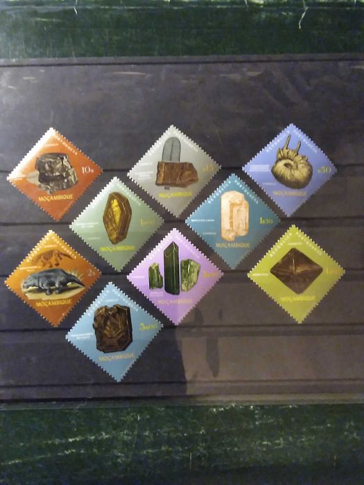 1971  Mineralogia Geologia e Paleontologia De Moçambique MNH **