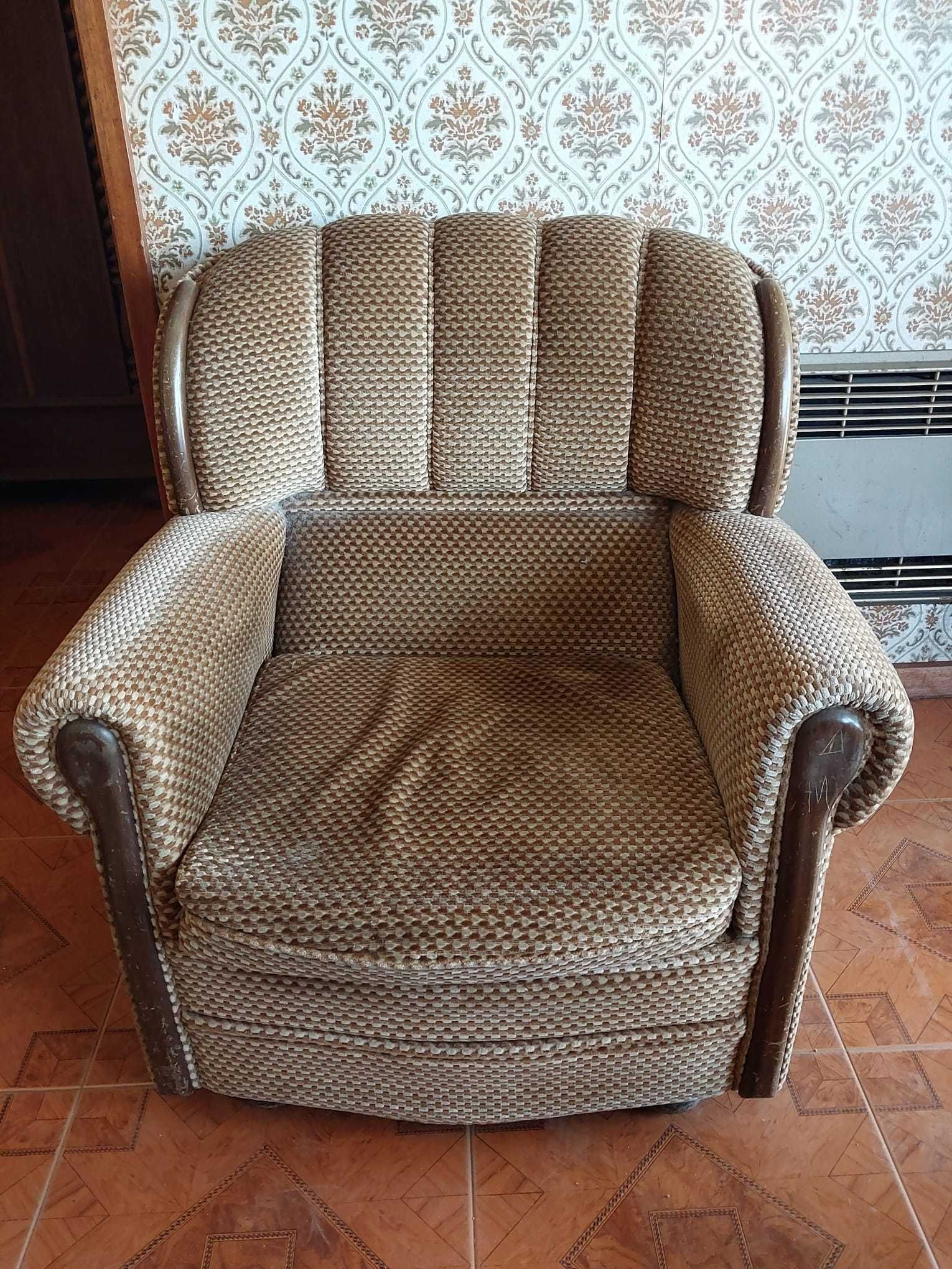 Conjunto Vintage de Sofá e Poltronas